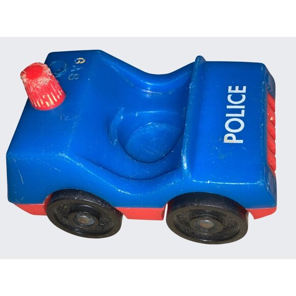 Fisher-Price Little People Vintage Vehicles Set Of 4 Plastic Vehicles  3 People - Picture 6 of 9